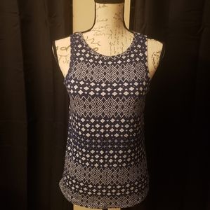 Patterned navy tank